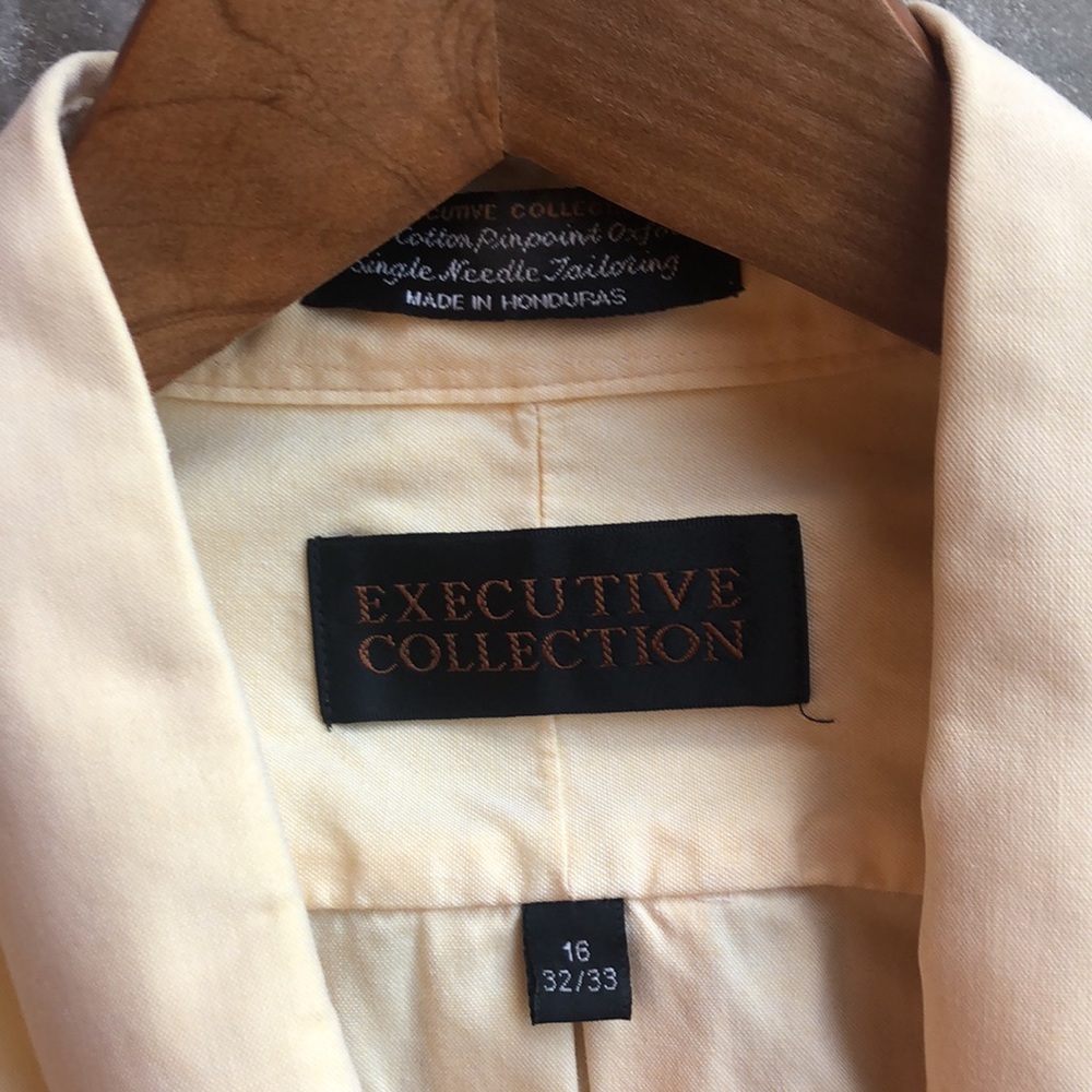 Executive collection yellow button down - Picture 2 of 4